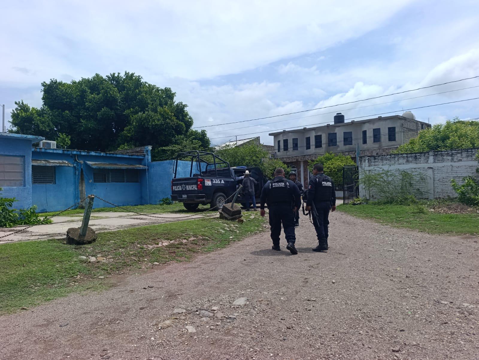 Ganaderos de Escuinapa plantearon a la Policía Municipal el problema de robo de cabezas de ganado.