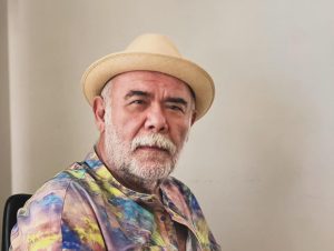 Cae Jesús Ochoa de elevador que se desplomó 10 metros en función de obra